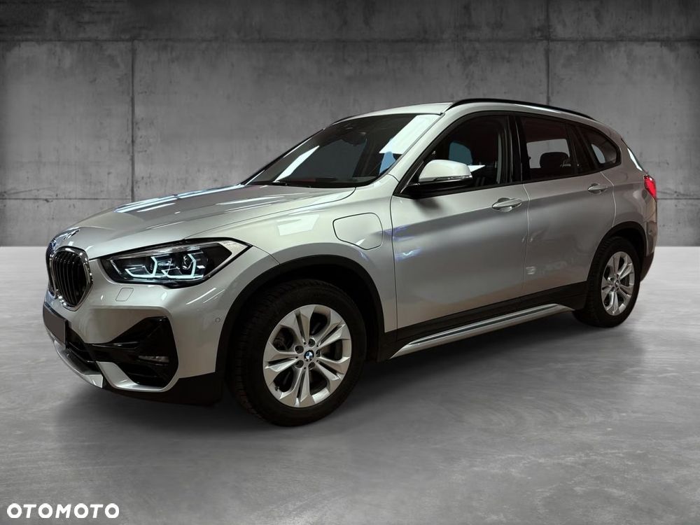 BMW X1 xDrive25e xLine - 4