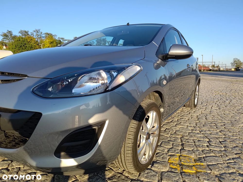 Mazda 2 - 10