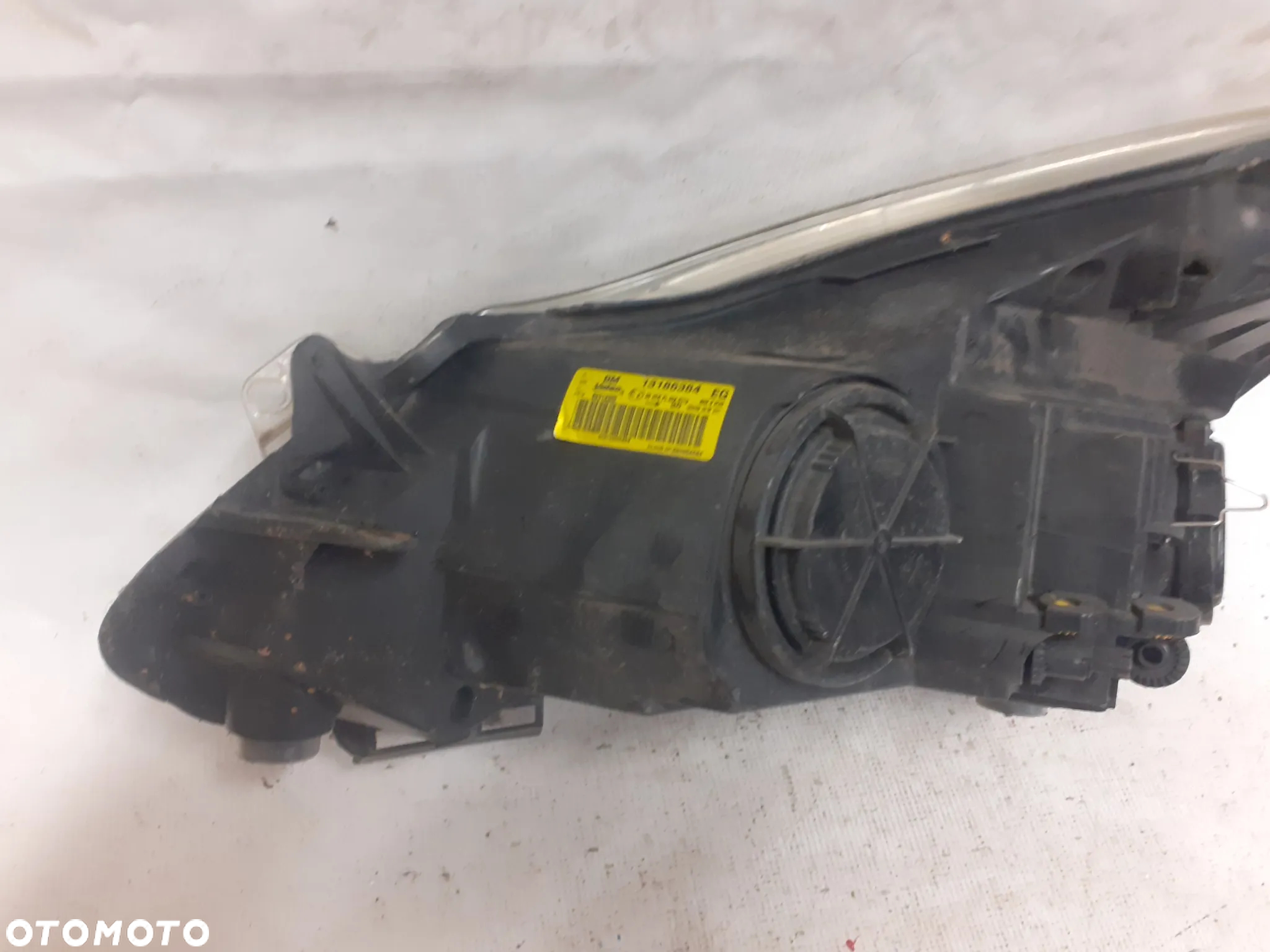 .   PRZOD PRZEDNIA LAMPA PRAWA OPEL CORSA D - 5