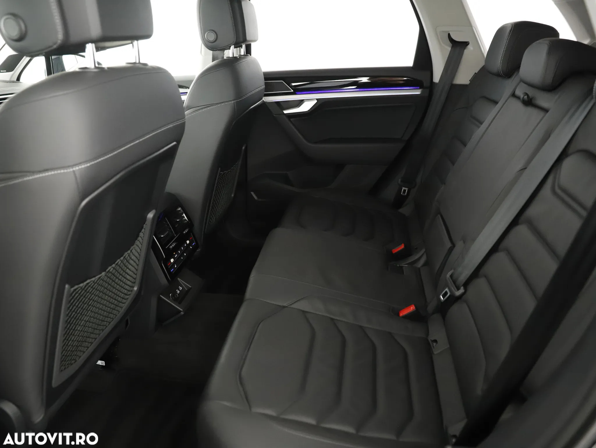 Volkswagen Touareg 3.0 V6 TDI SCR 4Motion Aut. Elegance - 10