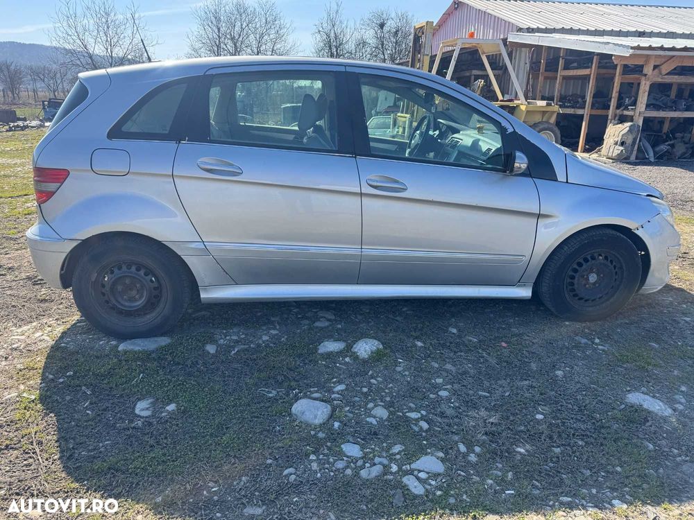 Dezmembrari Dezmembrez Piese piesa Dez auto Mercedes B 200 Class 2000 cmc diesel an 2008 euro 4 - 5