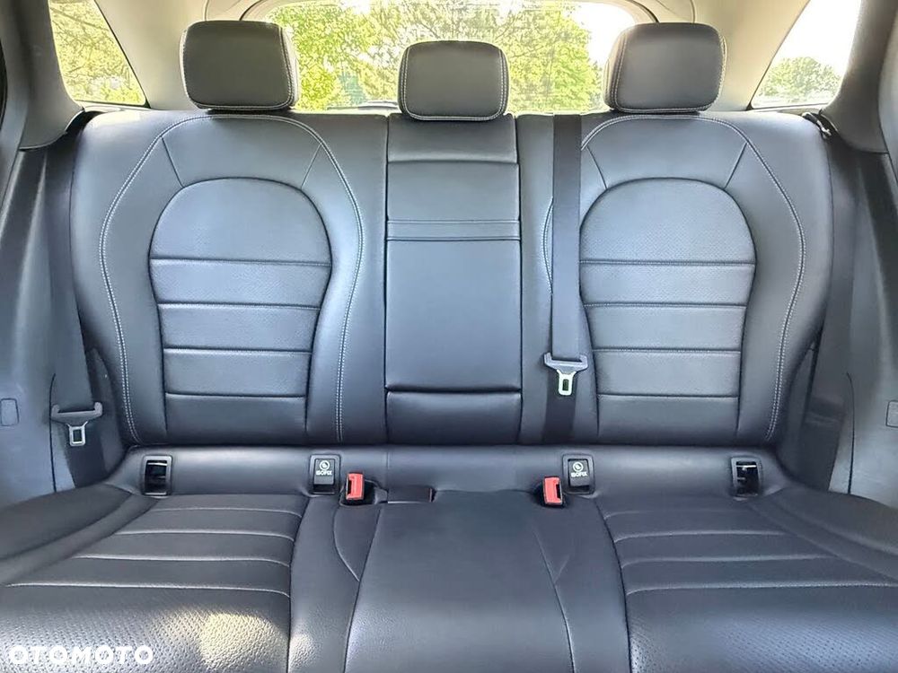 Mercedes-Benz GLC 300 4-Matic - 23