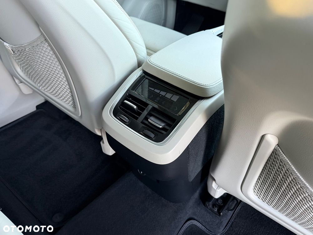 Volvo XC 90 D5 AWD Geartronic Inscription - 14