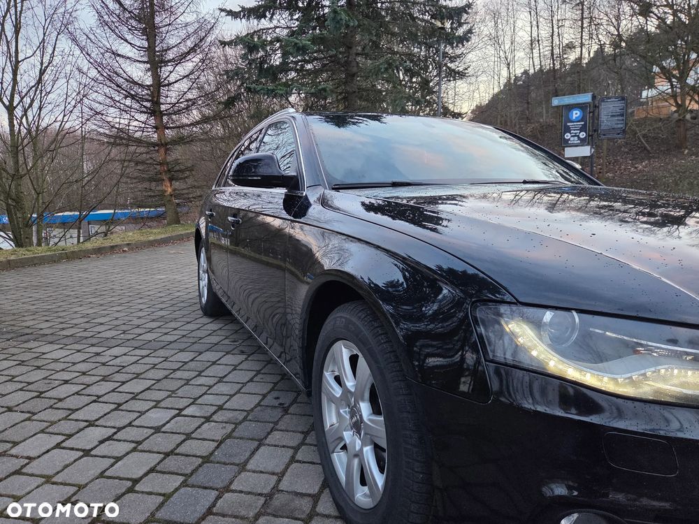 Audi A4 Avant 2.0 TDI DPF Ambiente - 6