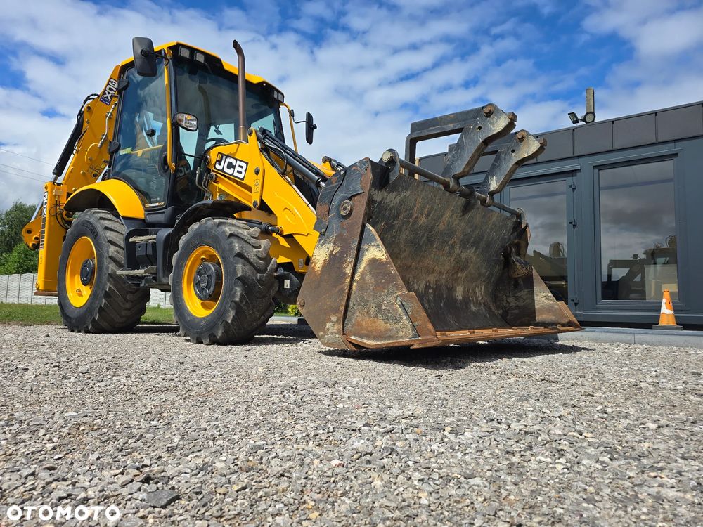 JCB - 15