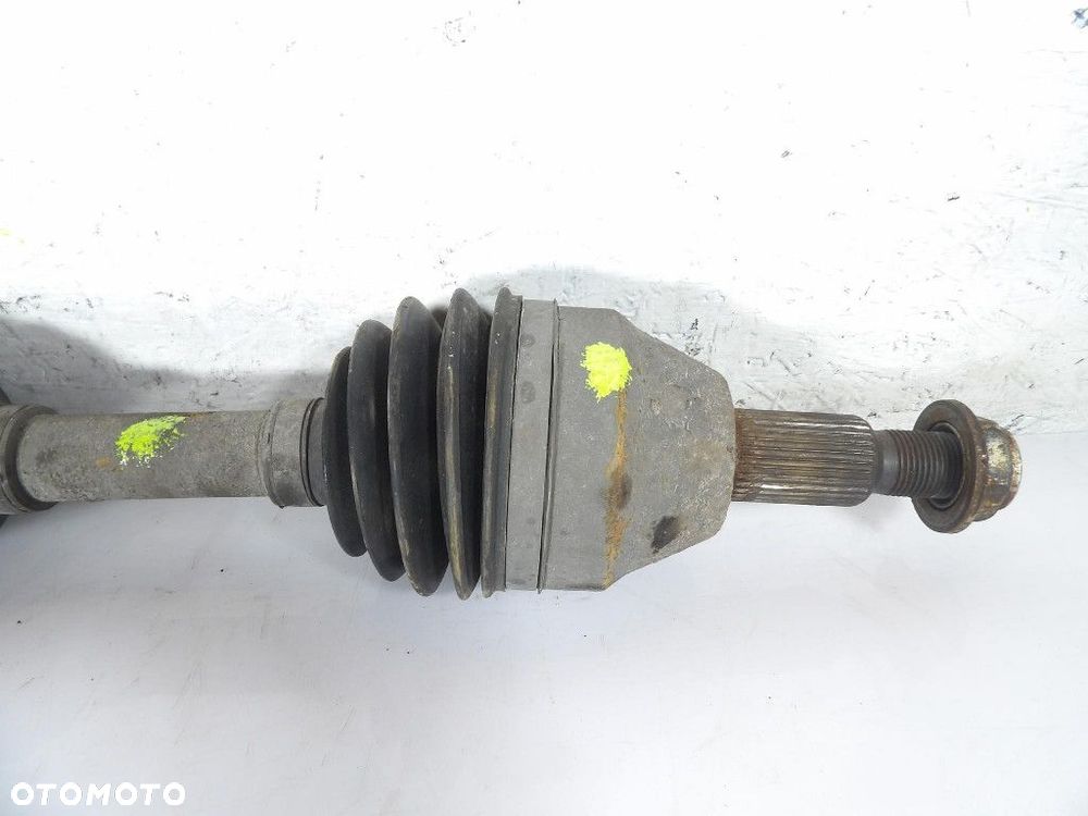 DODGE NITRO 2.8CRD PÓŁOŚ LEWA PRZÓD - 3