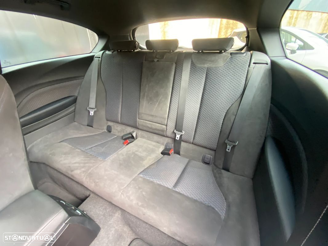 BMW 116 d Pack M - 14