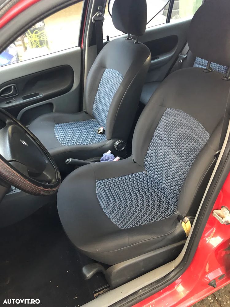 Dezmembrez Renault Clio 2007 1,4 benzina rosu OV727 - 8