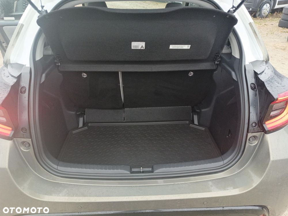 Toyota Yaris Hybrid 1.5 Selection Elegant - 11