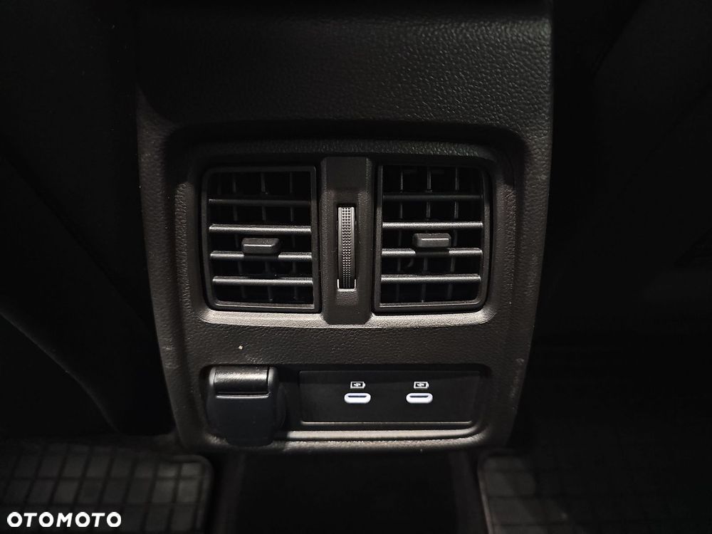 Renault Captur 1.0 TCe Techno - 27