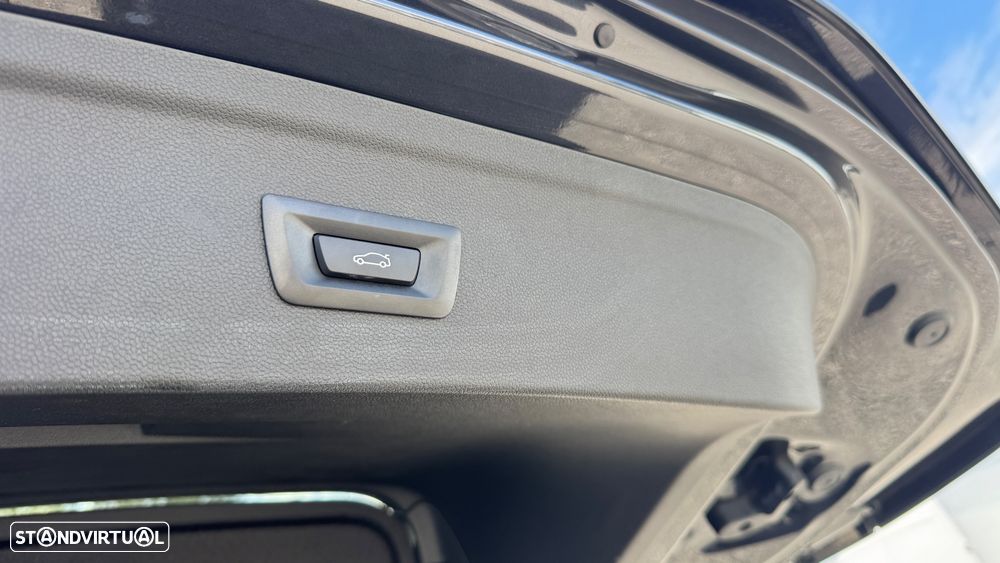 BMW iX xDrive 40 Pack Desportivo - 42