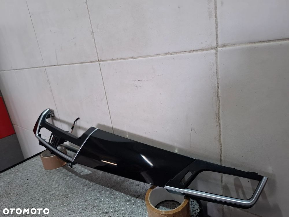 Dekor deski czarne piano BMW 2 F45 2015 rok nr 9319574 - 2