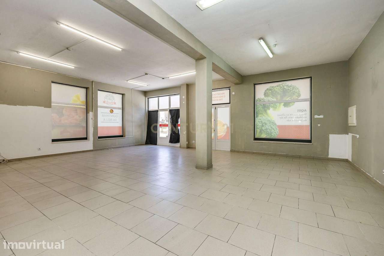 Loja em Leiria - Urbanização Telheiro - 124m2 - Grande imagem: 4/18