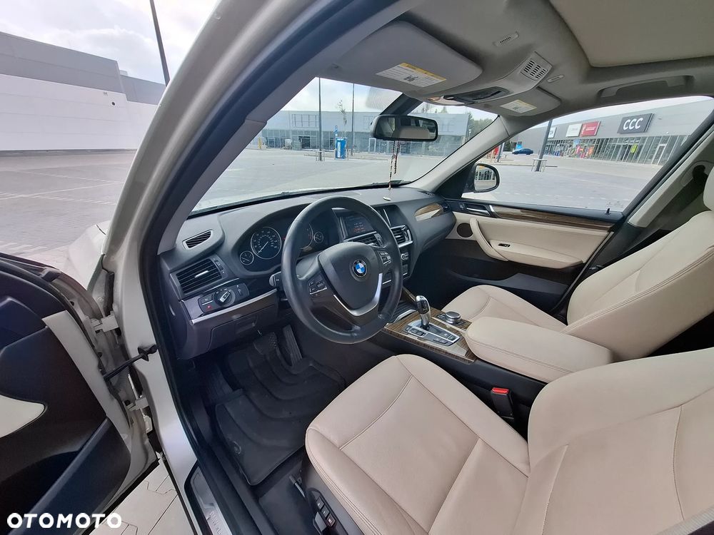 BMW X3 xDrive28i - 8
