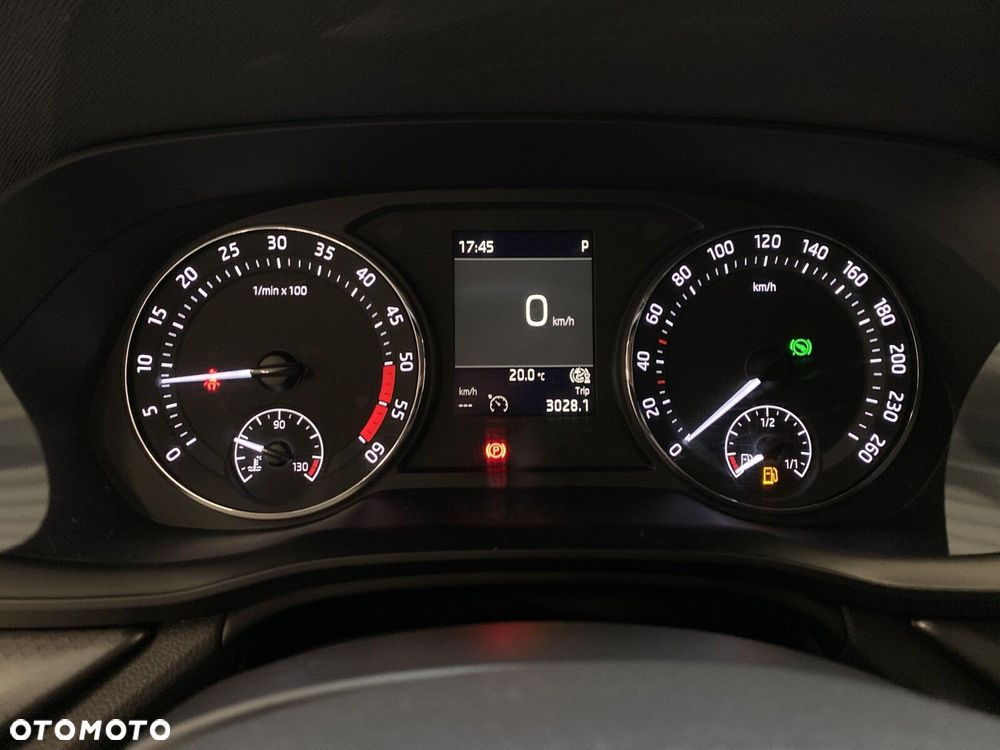 Skoda Octavia 2.0 TDI Ambition DSG - 24