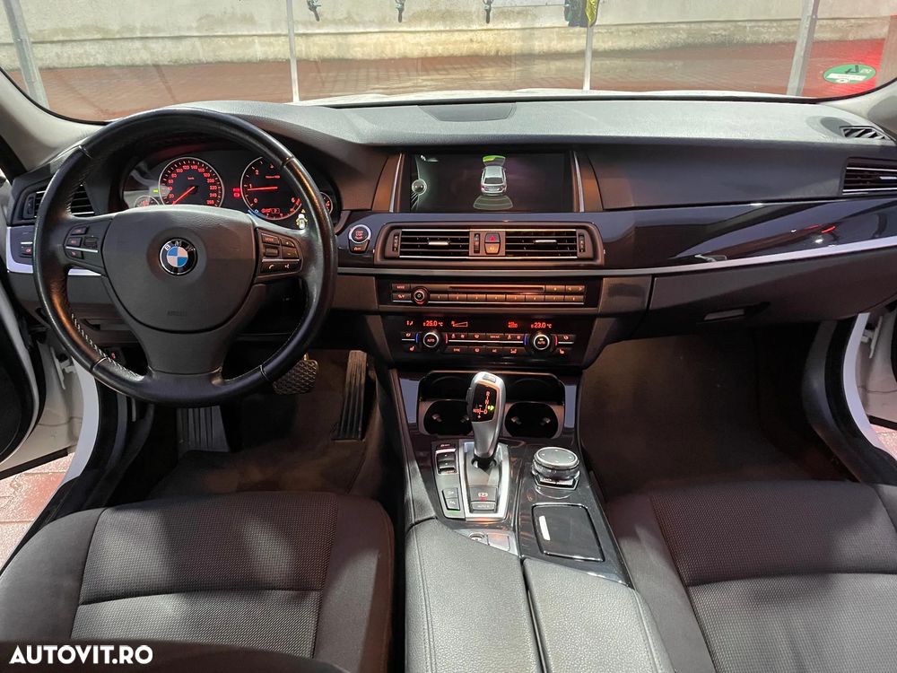 BMW Seria 5 520d xDrive AT - 6