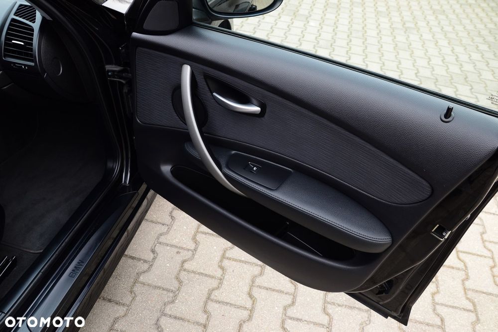 BMW Seria 1 - 25
