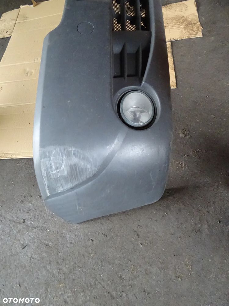 Zderzak Przód Renault Trafic II Lift Halogeny - 2