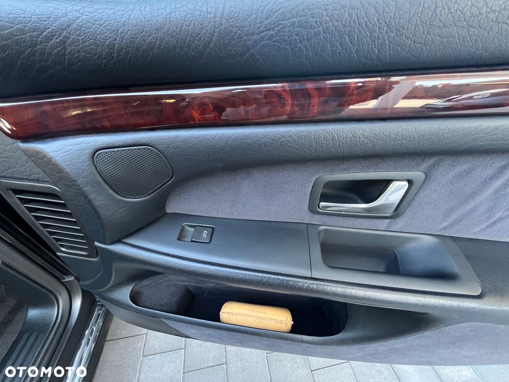 Audi A8 4.2 Quattro Tiptronic - 25