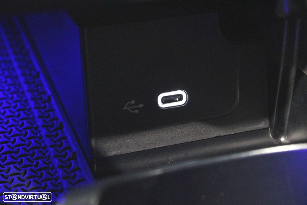 Mercedes-Benz C 300 de AMG Line - 38