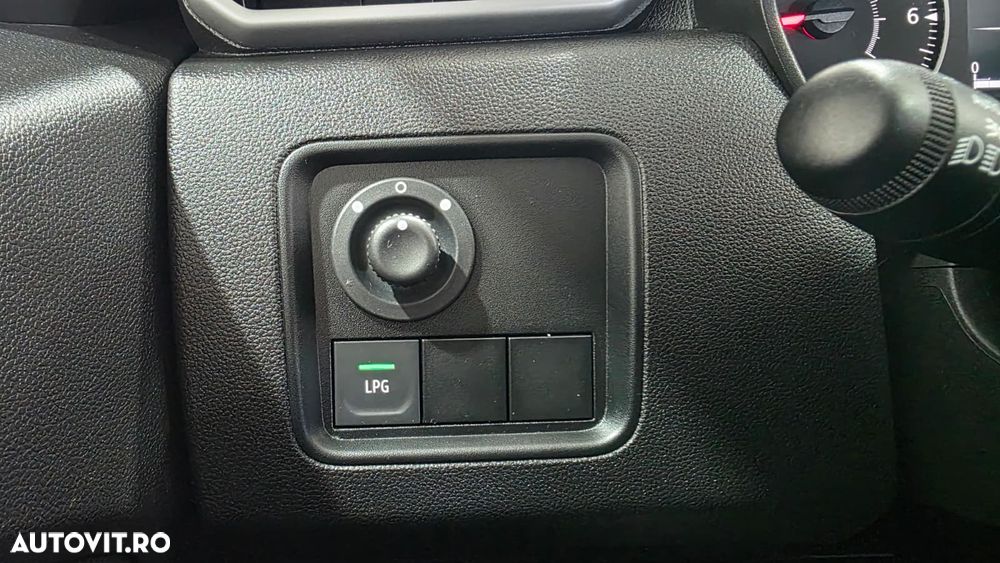 Dacia Duster ECO-G 100 Essential - 11