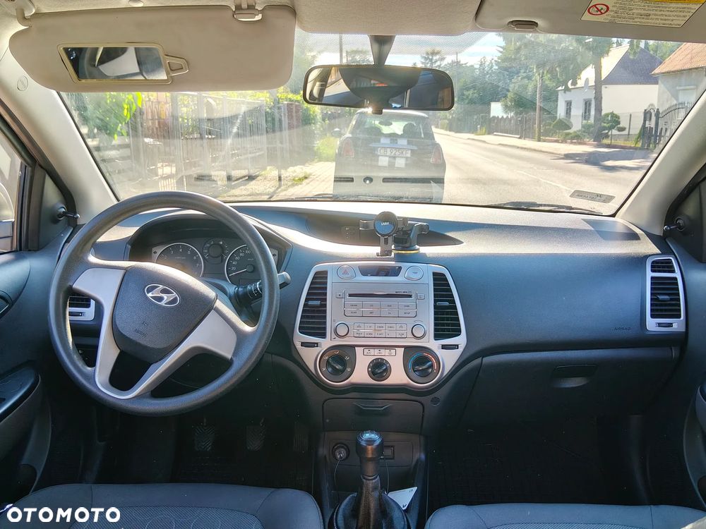 Hyundai i20 - 11