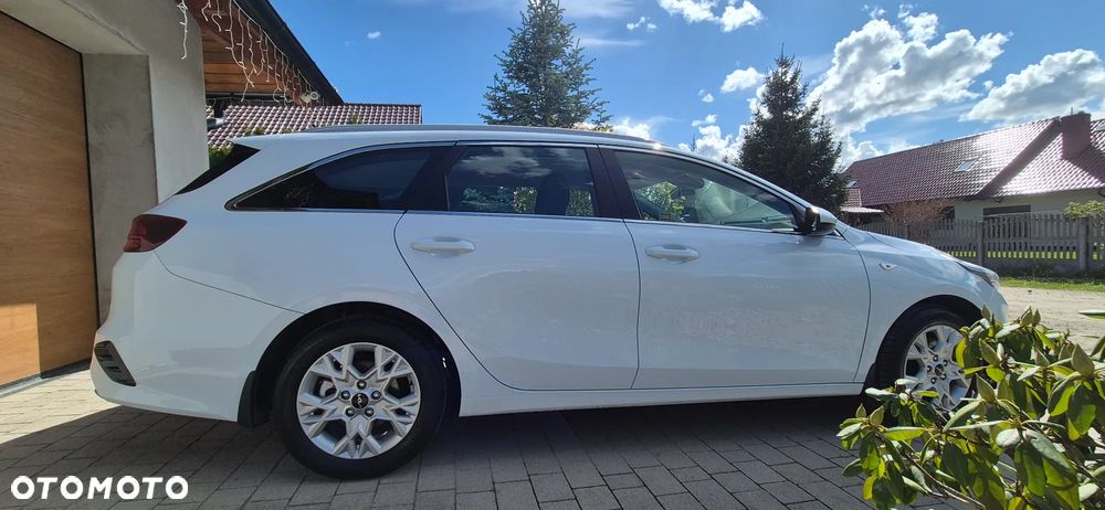Kia Ceed 1.5 T-GDI M - 10