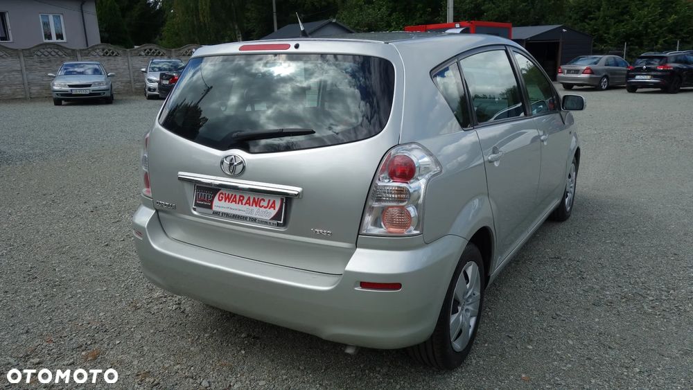 Toyota Corolla Verso 1.8 Premium + 7os - 9