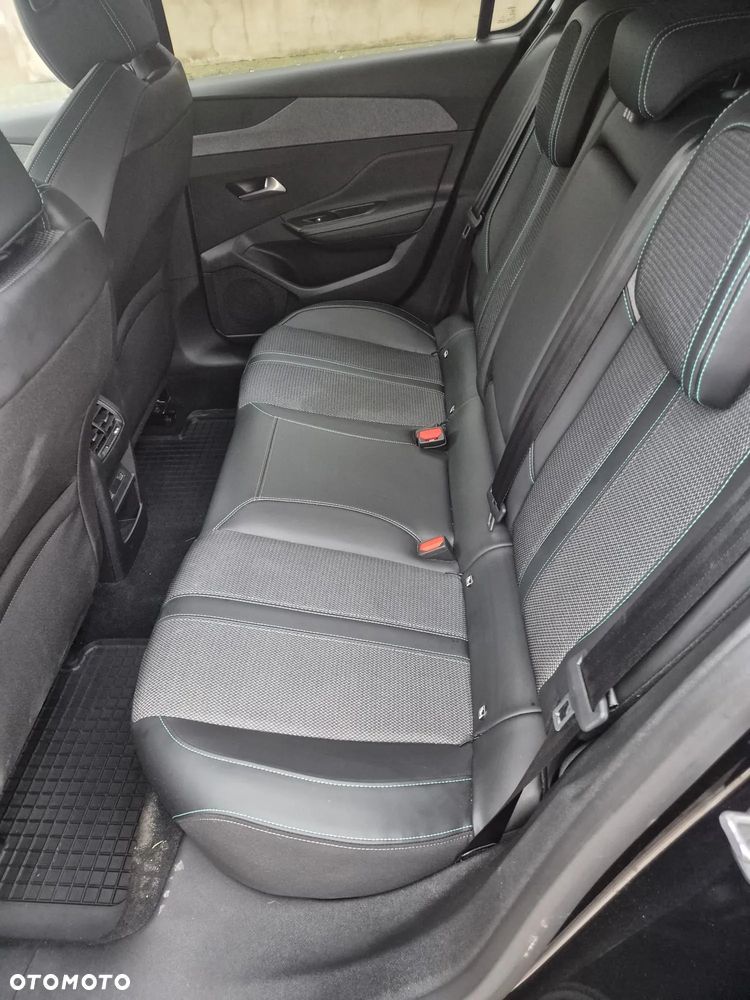 Peugeot 308 PureTech 130 EAT8 Allure - 14