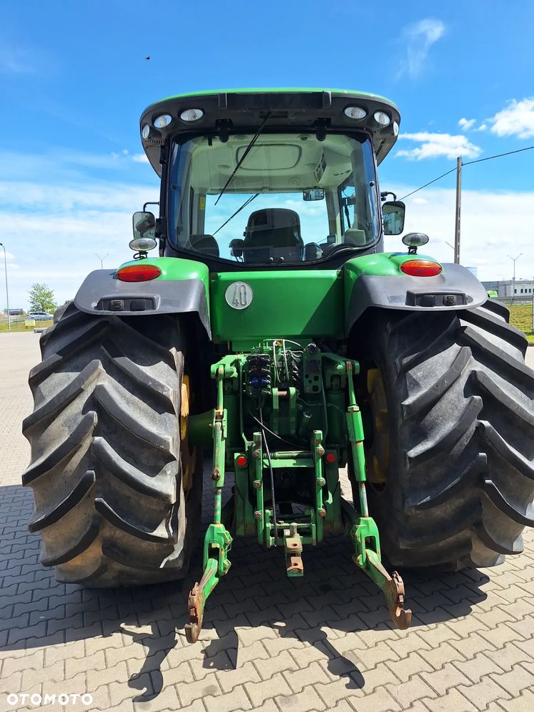 John Deere 8260R - 2