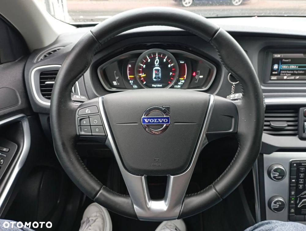 Volvo V40 T2 Ocean Race - 12