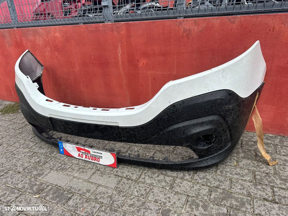 Parachoque Renault trafic 2016 - 3