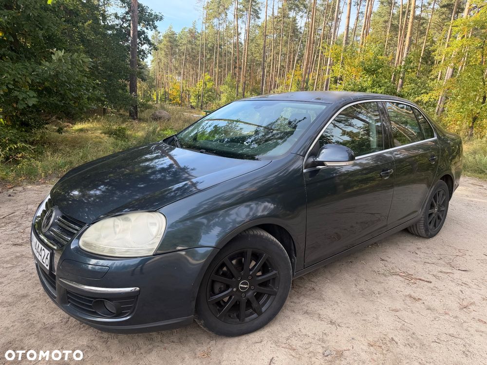 Volkswagen Jetta 1.9 TDI Comfortline - 2