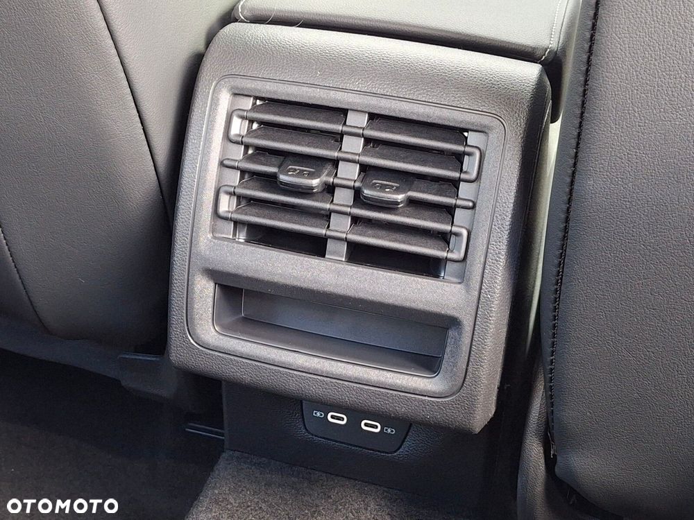 Volkswagen Golf Variant 2.0 TDI Life Plus DSG - 24