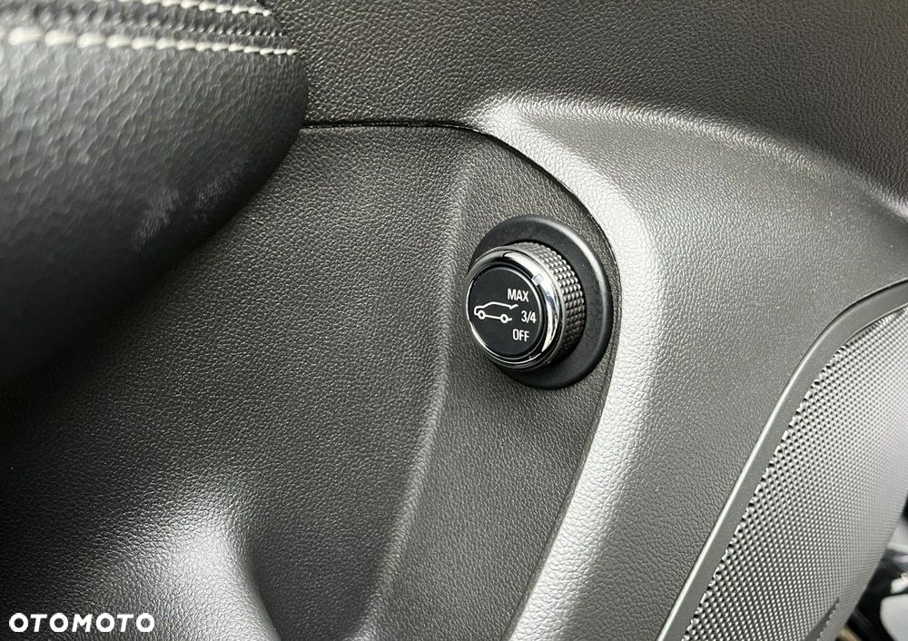 Opel Insignia 2.0 CDTI Elegance S&S - 38