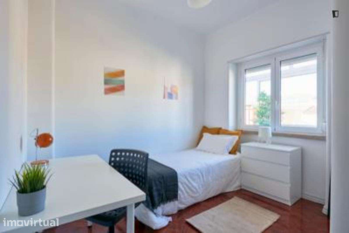 Quarto - localizado em Arroios Lisbon - Grande imagem: 4/15