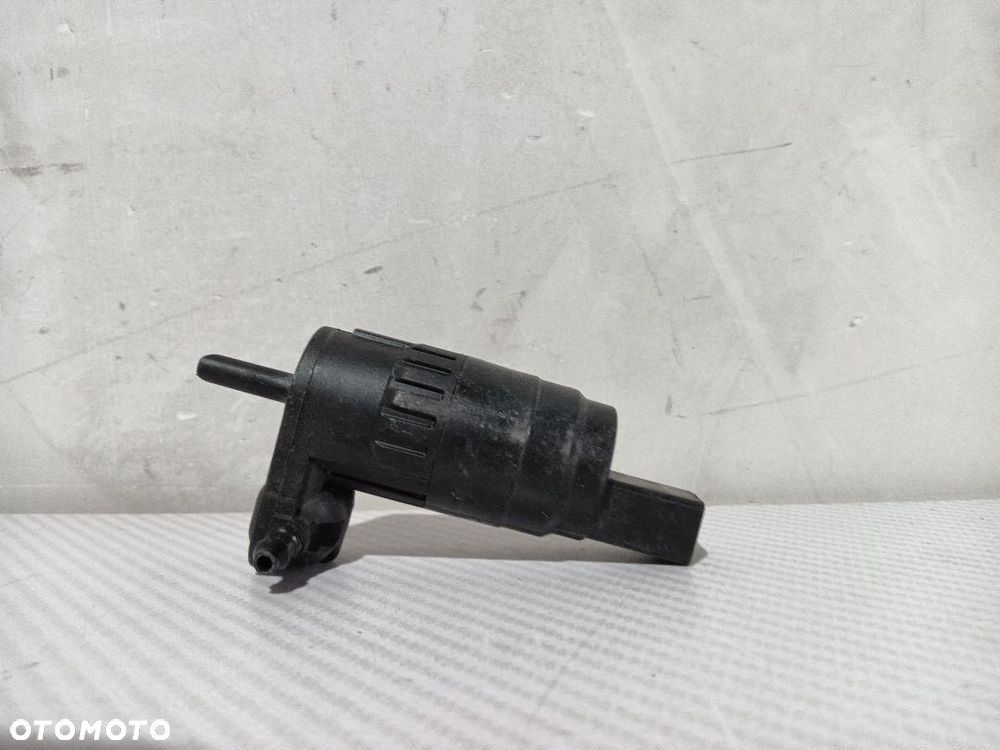 POMPKA SPRYSKIWACZA SZYB VW OE 1K6955651 - 1