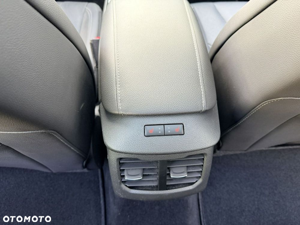 Ford Mondeo - 21