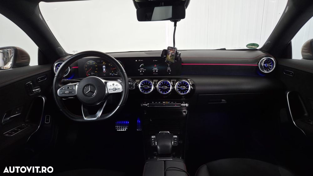 Mercedes-Benz CLA 200 - 13