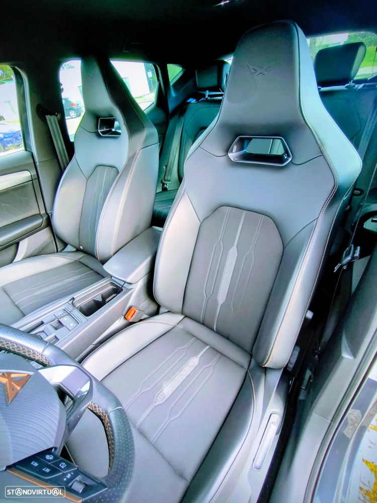 Cupra Leon 1.4 e-Hybrid (180 kW System) VZ - 9