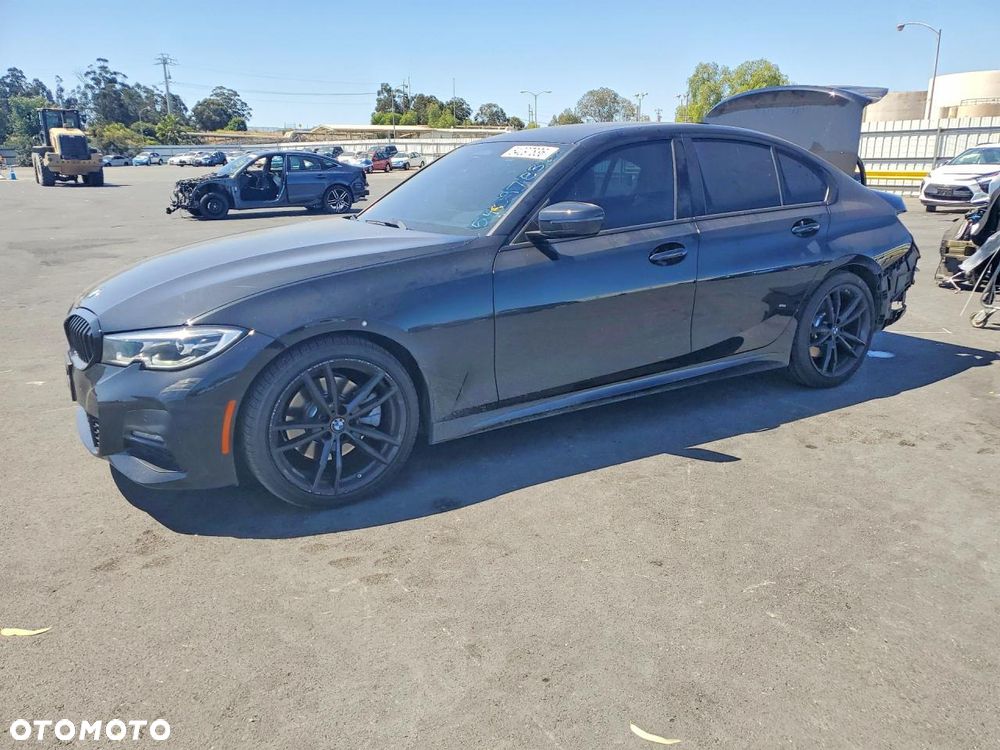 BMW Seria 3 330i M Sport - 1