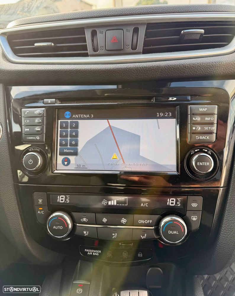 Nissan Qashqai 1.5 dCi N-Connecta - 11