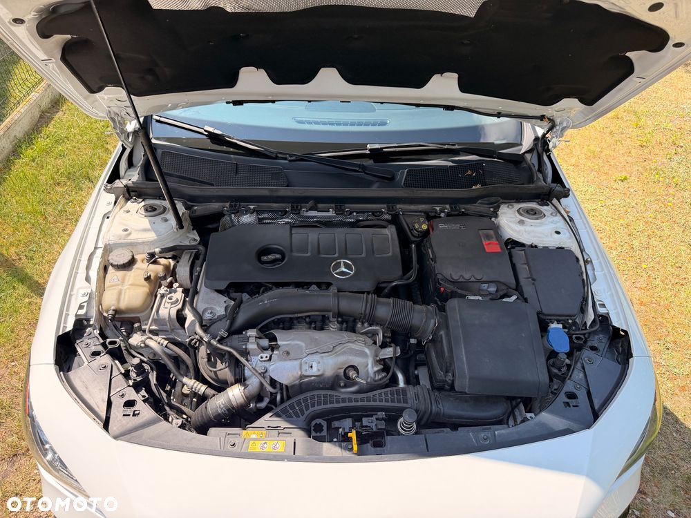 Mercedes-Benz CLA 250 4-Matic Edition 1 7G-DCT - 36