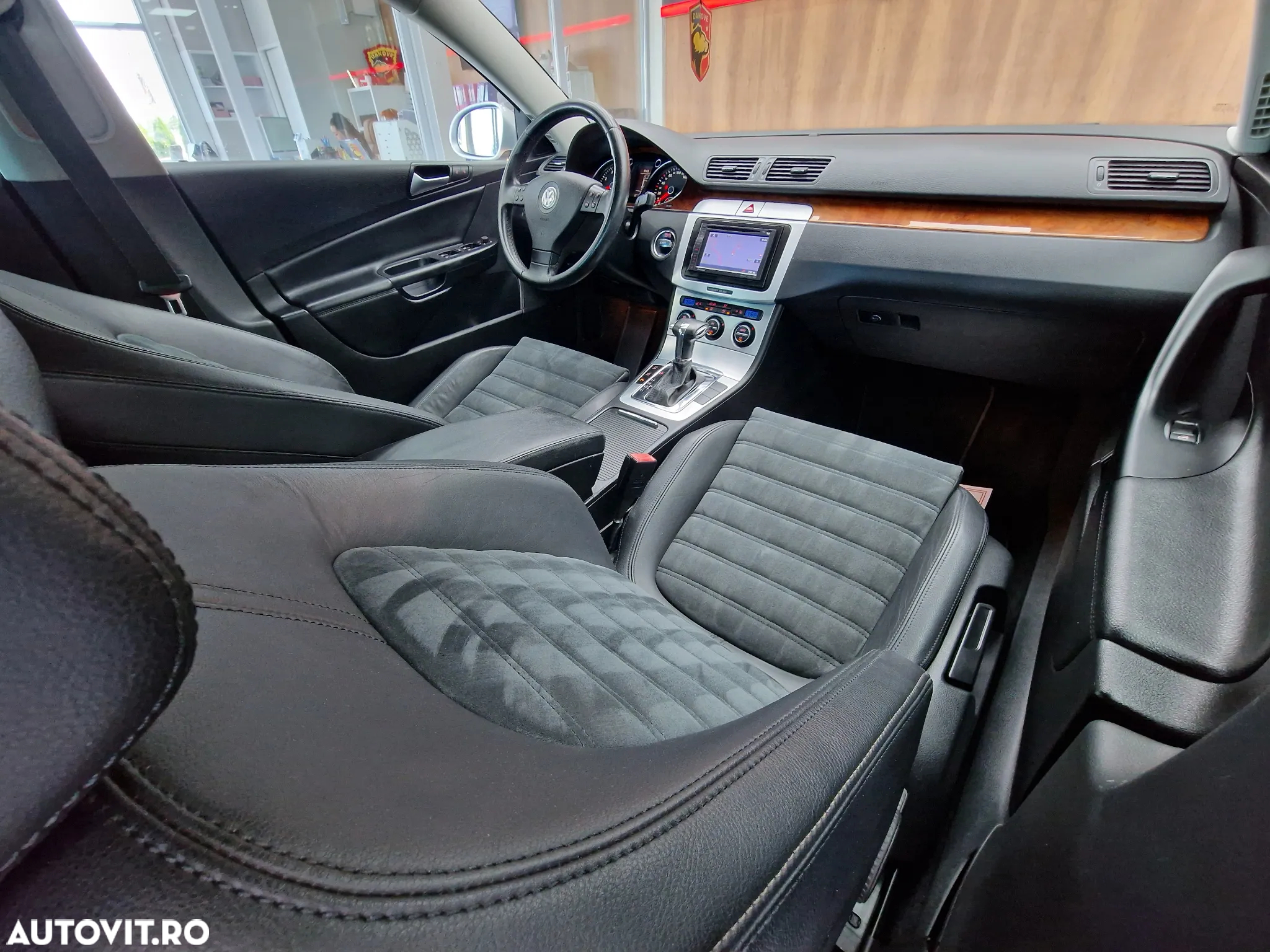 Volkswagen Passat - 15