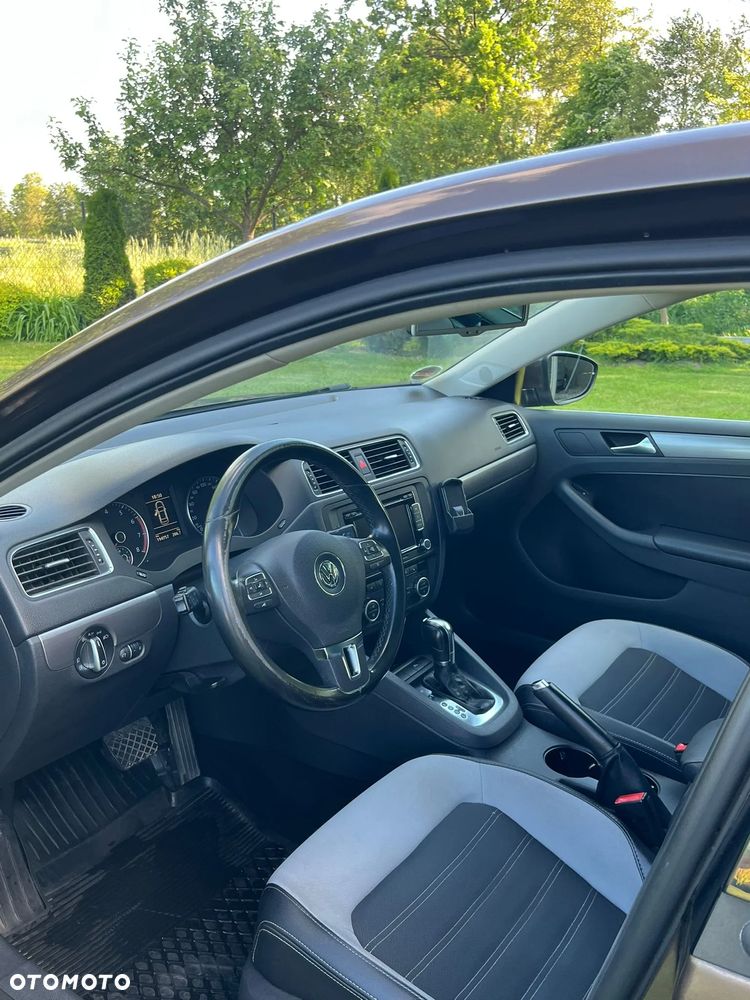 Volkswagen Jetta 1.4 TSI DSG Highline - 6