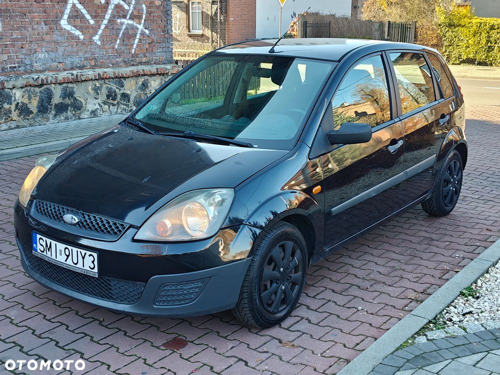Ford Fiesta 1.3 Ghia - 29
