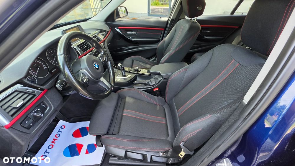 BMW Seria 3 320i xDrive Sport Line Shadow sport - 16