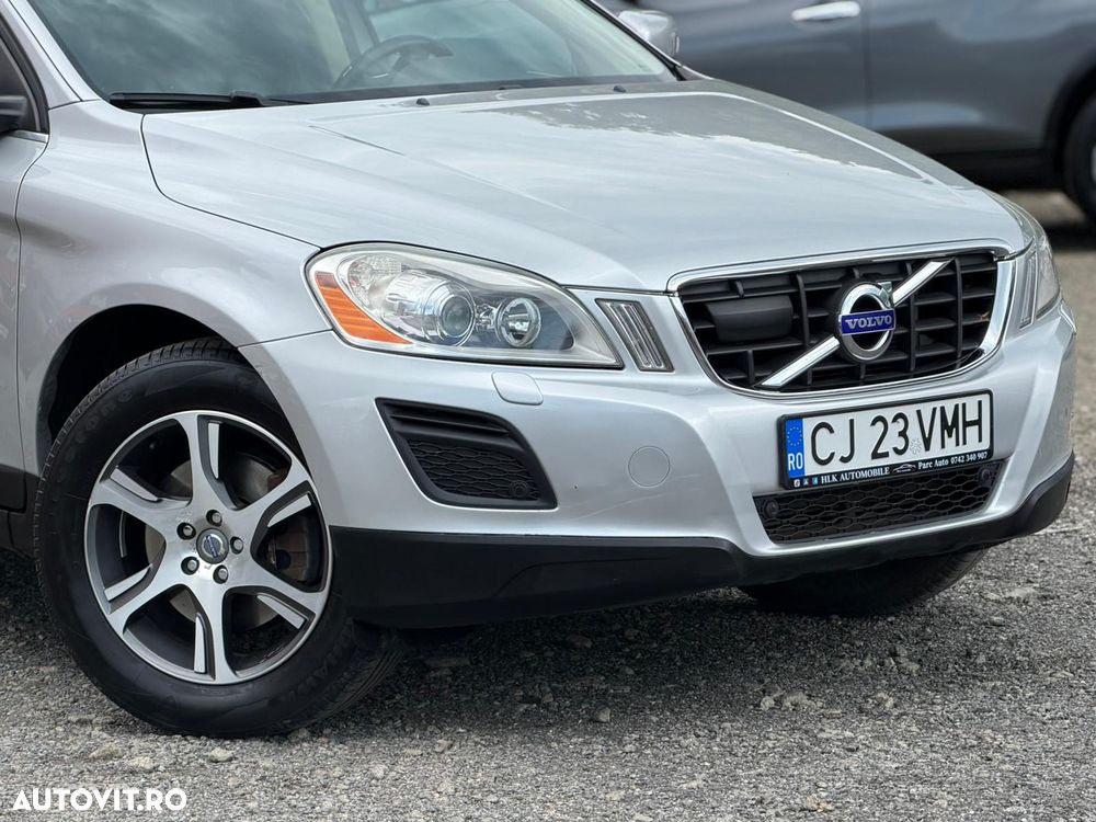 Volvo XC 60 D5AWD Ocean Race - 26