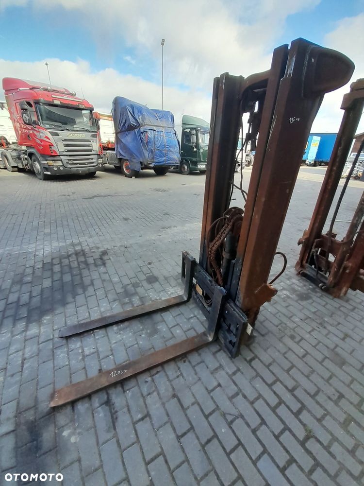 MASZT WOZKA WIDLOWEGO WIDLY - 4