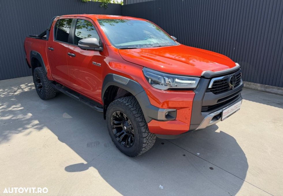 Toyota Hilux - 1